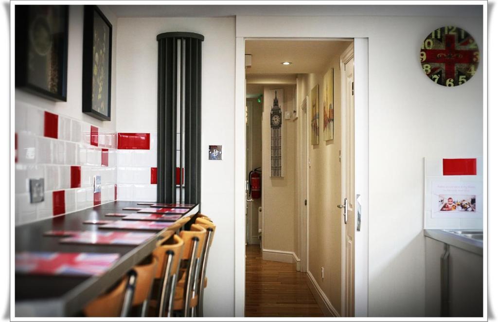 London Malvern Road Rooms To Let Номер фото