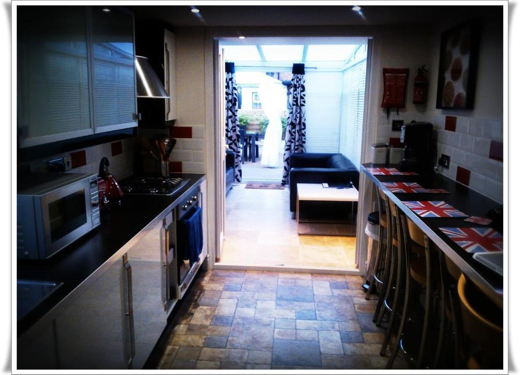 London Malvern Road Rooms To Let Номер фото